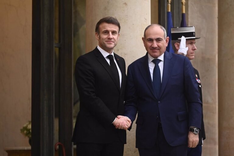 Macron réitère le soutien de la France à l'intégrité territoriale de l'Arménie