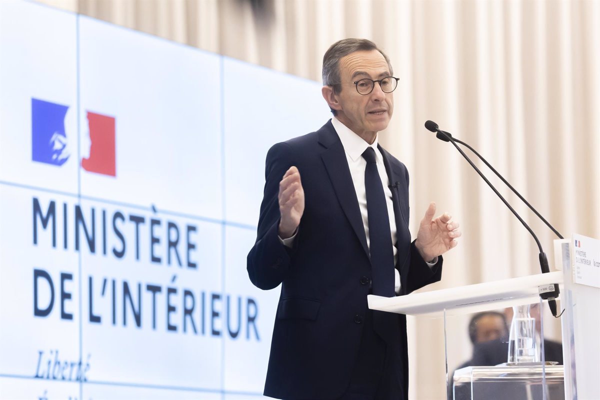 La France prépare une liste de "plusieurs centaines" d'Algériens "dangereux" qui cherchent à expulser