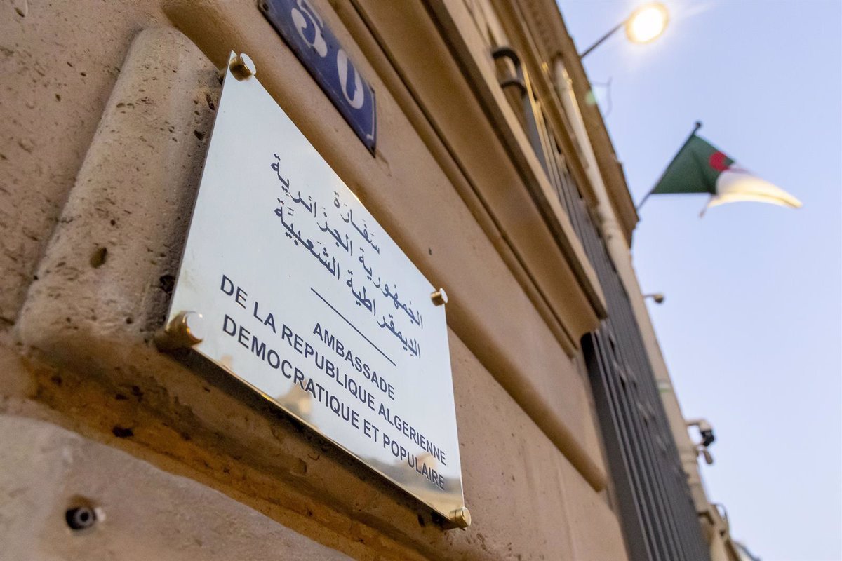 Algérie Tacha de "Grotescos" Arguments de la France pour justifier l'arrestation d'un agent consulaire
