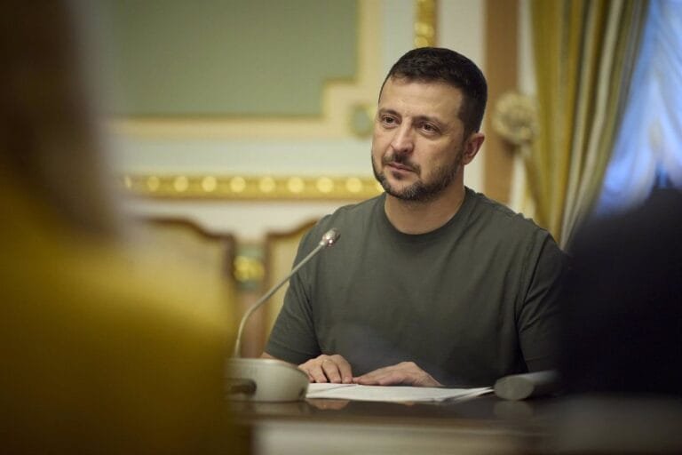 Les représentants de l’Ukraine se réuniront à Paris avec une délégation américaine