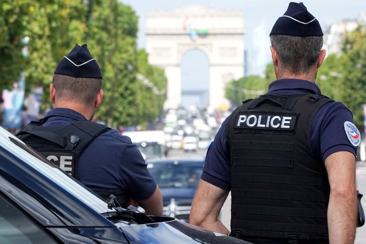 Quatre autres personnes arrêtées pour les attaques perpétrées contre plusieurs prisons en France