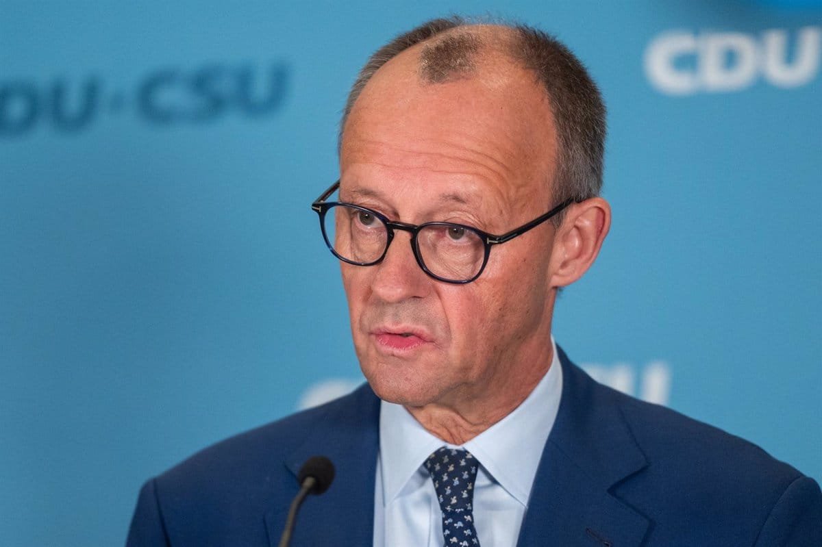 Merz commence son mandat en tant que chancelier d'Allemagne avec une visite en France pour rencontrer Macron