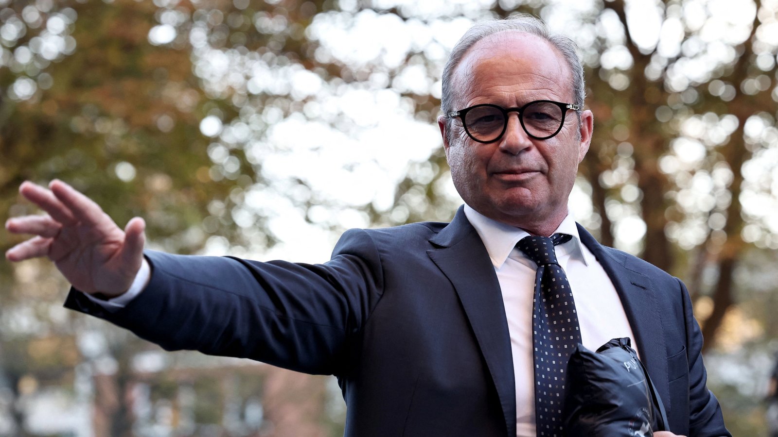 Brighton Distancé par Villarreal dans la Course à l'Indésirable du PSG Évalué à 20M€