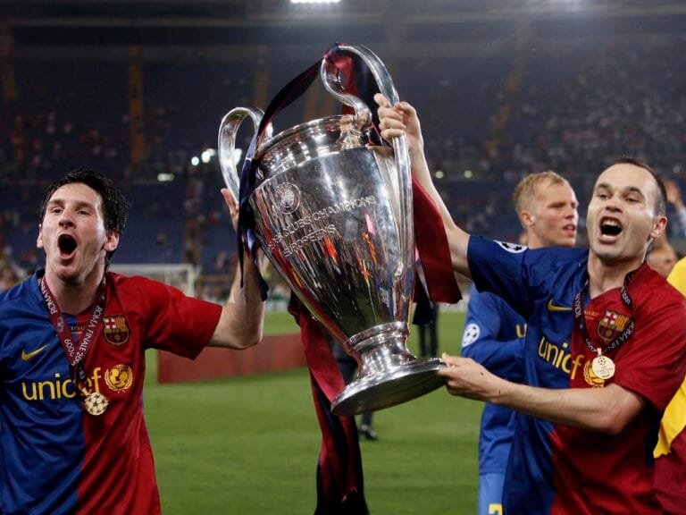 Le XI combiné ultime des vainqueurs du triplé – Lionel Messi, Johan Cruyff, Robert Lewandowski