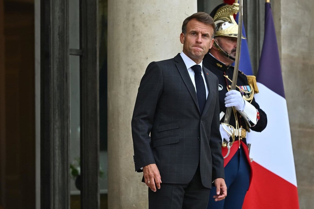 Francia se encamina a una nueva crisis política con Macron cada vez más debilitado